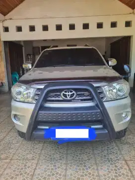Toyota Fortuner Facelife Type V.. 4x4.. Automatic..