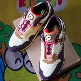 Sepatu Nike air max 1 Travis Scott cactus Baroque brown
