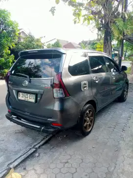 Dijual cepat Xenia R deluxe manual sudah dobel airbag pajak pjng 2013