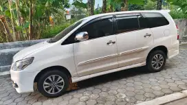innova Diesel matic 2014 G istimewa di jogja