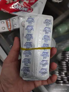 Januvia singapur 100mg