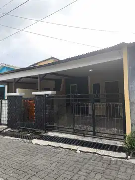 Dijual Rumah di Ngesrep Banyumanik Semarang