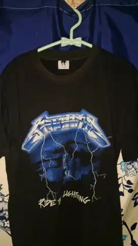 Bajumetalicaaori