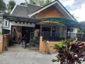 Rumah siap huni murah dekat sekali kampus UII kaliurang KM 13