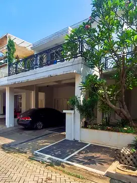 Dijual Rumah Siap Huni di Kebayoran Bintaro Jaya Sektor 7 #229658