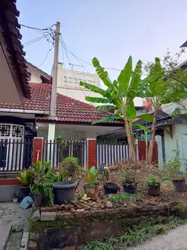 Dijual Cepat Rumah Kos 18 pintu 2 lantai, Include Pavilion di Margonda