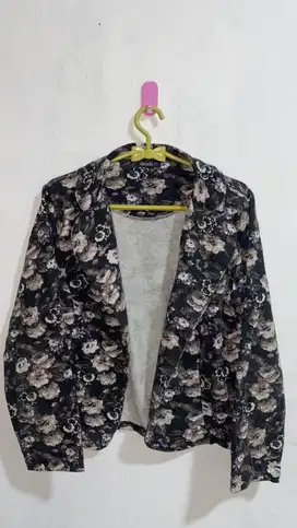 Flower blazer formal/informal