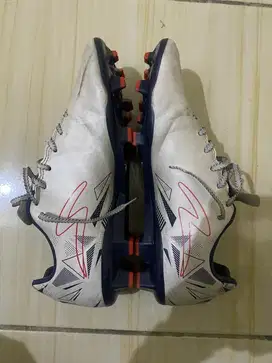 Sepatu Bola Specs Speedblaze Ukuran 40 Mulus