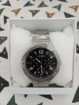 Jam tangan pria Guess