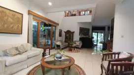 Dijual Rumah Siap Huni, nyaman di kompleks Bintaro Jaya Sektor 9