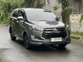 INNOVA VENTURER 2.0 BENEIN AT 2019 SIAP PAKAI