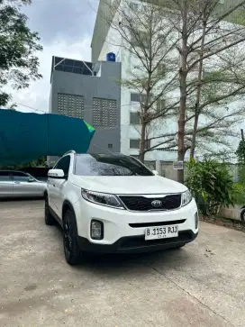 Sorento 2.2 diesel 2014 matic, warna putih