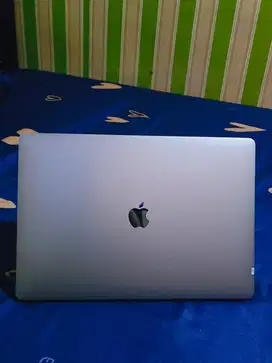 DIJUAL MURAH MACBOOK PRO 16 inch 2019 i7 32Gb 512Gb