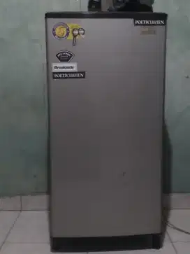 kulkas 1 pintu merk AQUA