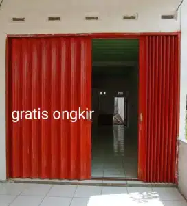 Rolling door folding gate