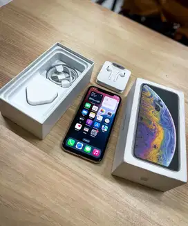 JUAL CEPAT! iPhone XS 64GB fullset MULUS!