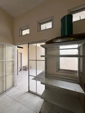Rumah rapi siap huni disewakan murah di Citra Gran Cibubur