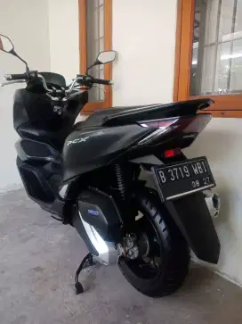 LOW KM! NEW PCX 160 CBS ISS HITAM DOFF B TANGSEL PAJAK BARU BAYAR ORI!