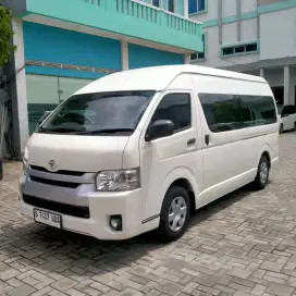 TOYOTA HIACE COMMUTER 2.5L M/T 2020 NIK 2020 KM 48 RB ORIGINAL 16 SEAT