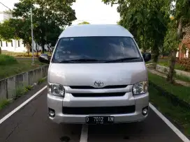 TOYOTA HIACE COMMUTER 2.5L M/T 2020 NIK 2020 KM 48 RB ORIGINAL 16 SEAT