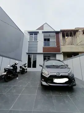 Di Jual Rumah Baru Bagus dan Luas Di Kalimulya Depok