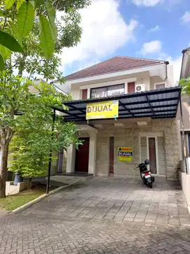 Rumah 2 Lantai Keren di Citra Grand Mutiara