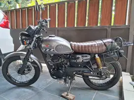 Kawasaki W175 Cafe 2023