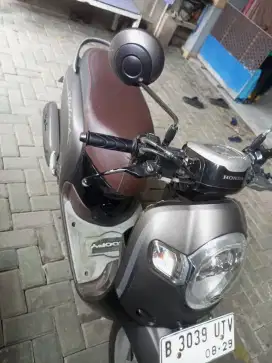 Scoopy 2019 warna hitam