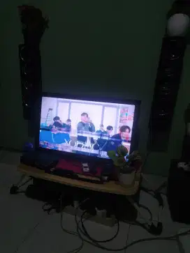 Jual tv Polytron 24 inchi