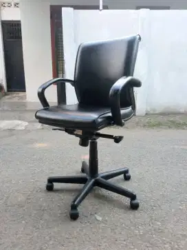 Kursi kantor/ kursi putar hidrolik