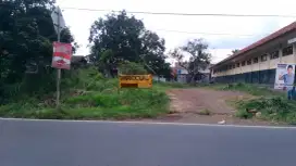 Investasi terbaik! Lahan di tepi jalan Provinsi, ideal untuk bisnis.