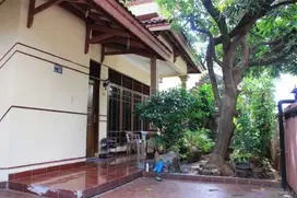 Jual cepat rumah luas di pondok kelapa Jakarta timur