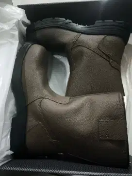Safety Shoes / Sepatu Safety Baru