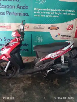 Mio smile 2010 merah