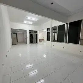 Disewakan Ruko Strategis Di Kebayoran Baru Jakarta selatan