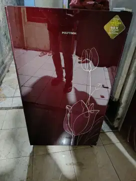 Kulkas 1 pintu merek Polytron