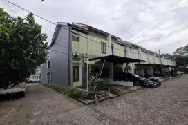 Jual Rumah 2 Lantai + Bonus Furniture (Harga Nego)