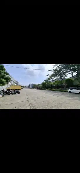 Gudang Siap Pakai di Kapuk