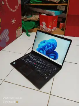 Lenovo X1 Carbon i7 8th