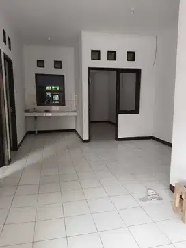 Rumah Bagus Nyaman Siap Huni di Taman Kopo Katapang