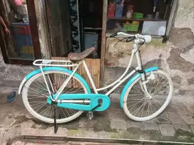 Sepeda ontel tua
