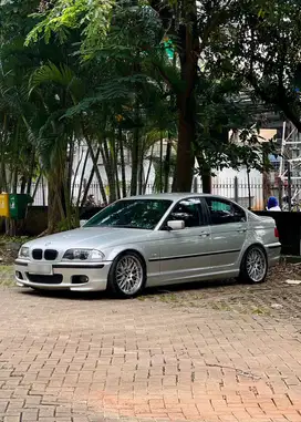 BMW E45 323i 2000