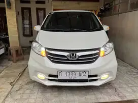 Honda Freed 2014 Bensin