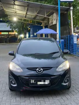 Mazda 2 R A/T Matic 2014