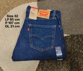Jeans Levi's 555 Relaxed Size 32 New Original