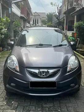 Honda Brio E AT 2015