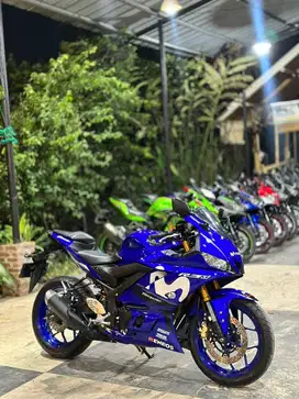 NEW R25 v2 KM 9rb LIKE NEW