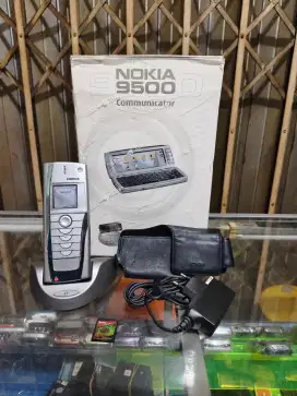 Nokia 9500 silver chrome original mulus istimewa all operator