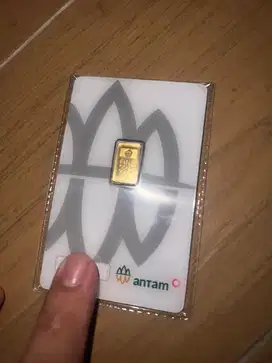 Jual logam mulia pribadi
