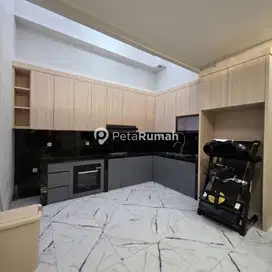 KOMPLEK W VILLAS JALAN BAKTI LUHUR MEDAN